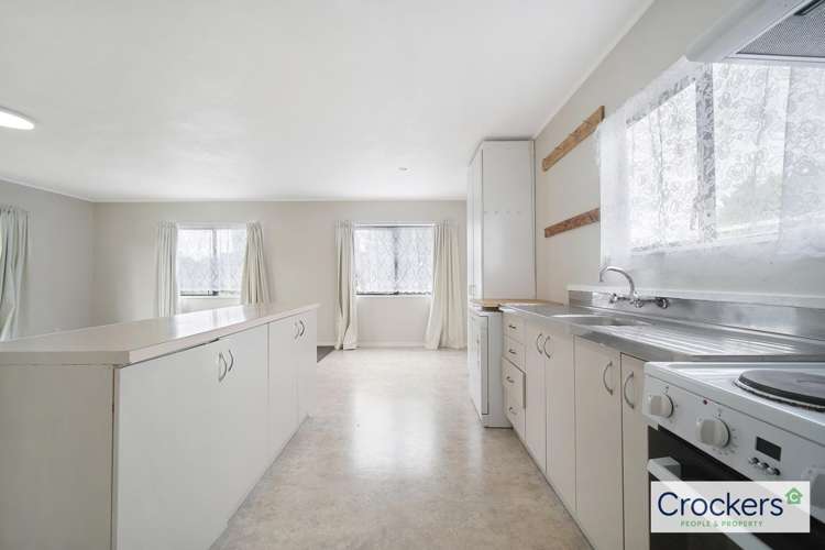 6 Templeton Place 10664_5