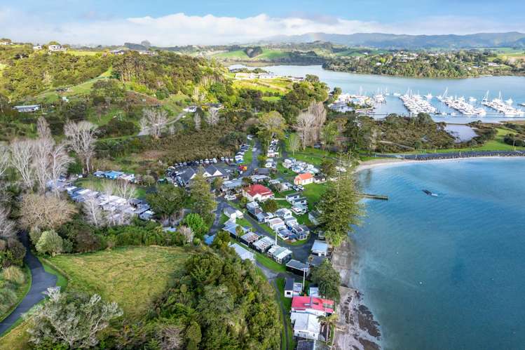 1334 Sandspit Road Sandspit_6