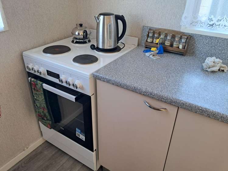 84 Salcombe Street Kaitangata_3