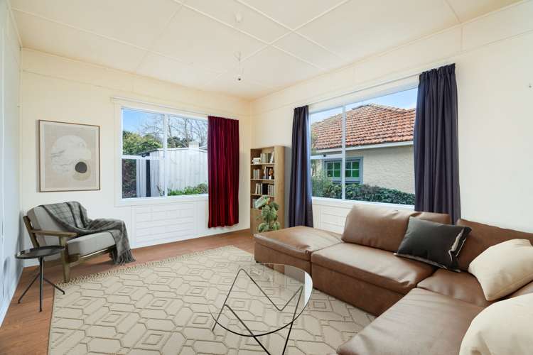 9 Burns Street Port Chalmers_5