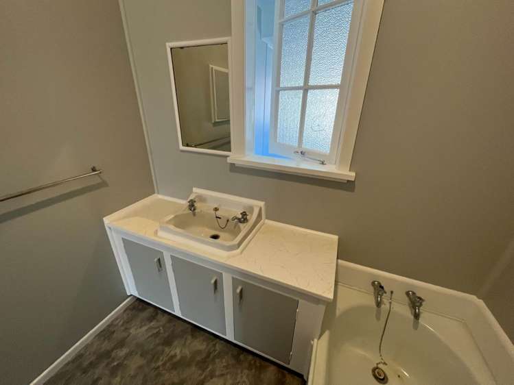 84 Quadrant Road Onehunga_4