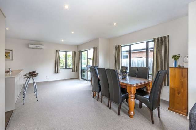 6 Saint Peters Close Woolston_4