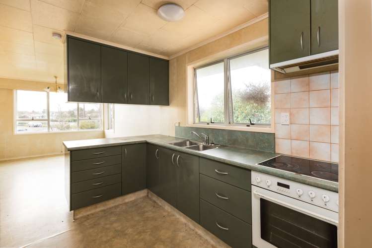 1 Stiles Avenue Waipukurau and Surrounds_2