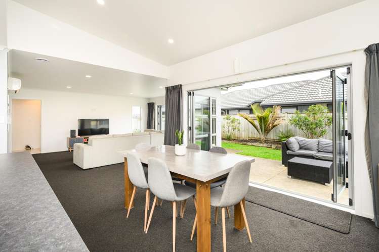 17 Lorenzo Place Kelvin Grove_8