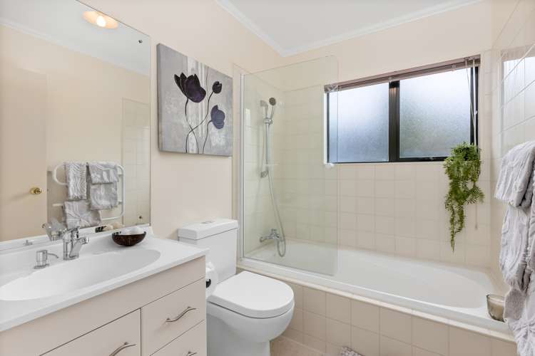 3/5 Anne Road Hillcrest_13