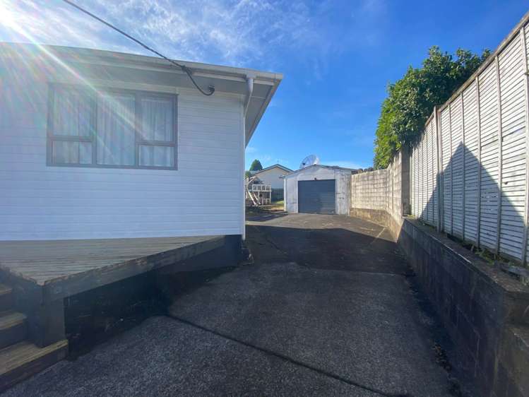 25 Blease Street New Lynn_11