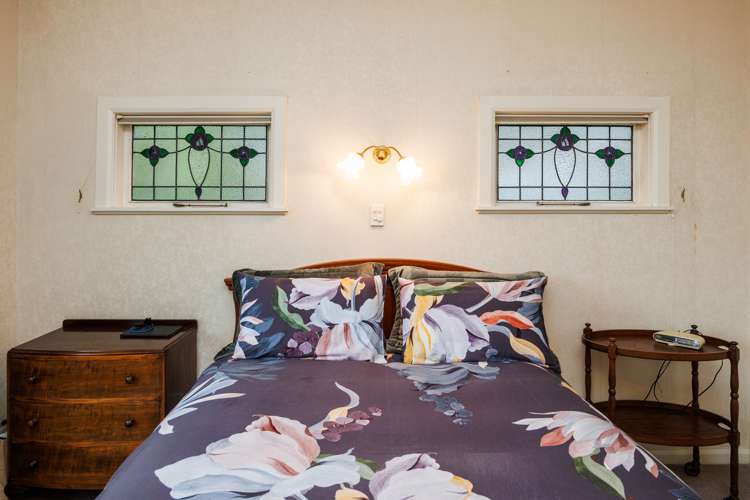 20 Moerangi Street West End_21