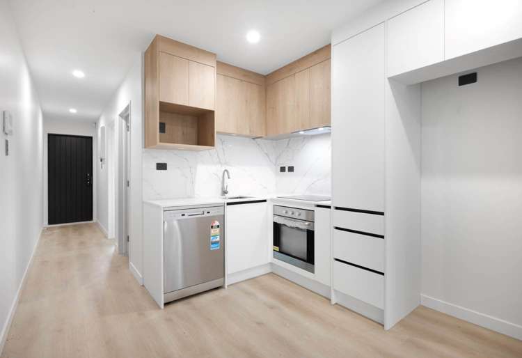 399 Massey Road Mangere East_9