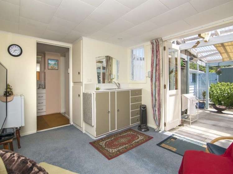 67 Broadway Picton_13