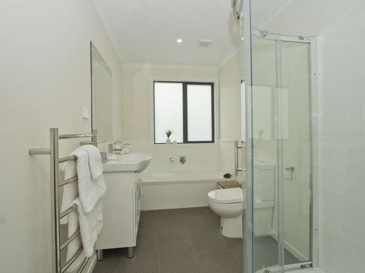 41 Fraser Colman Grove Wainuiomata_14