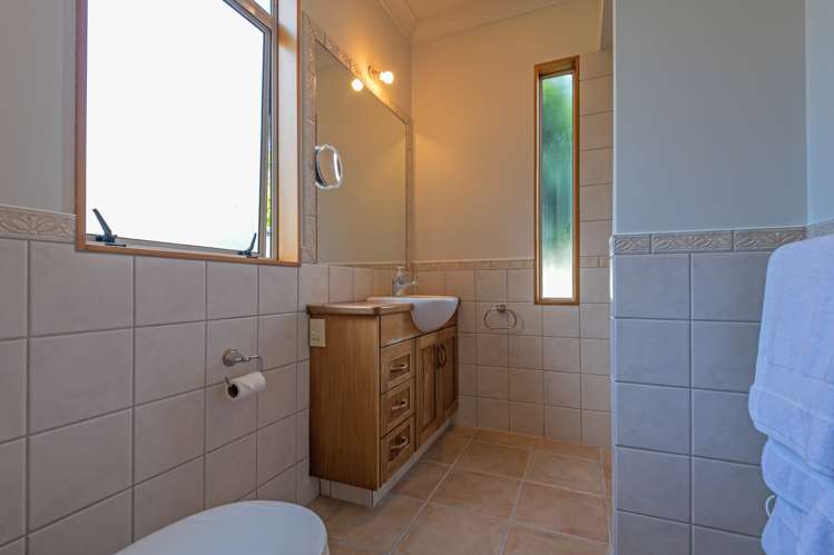 5 Balmoral Drive Terrace End_10