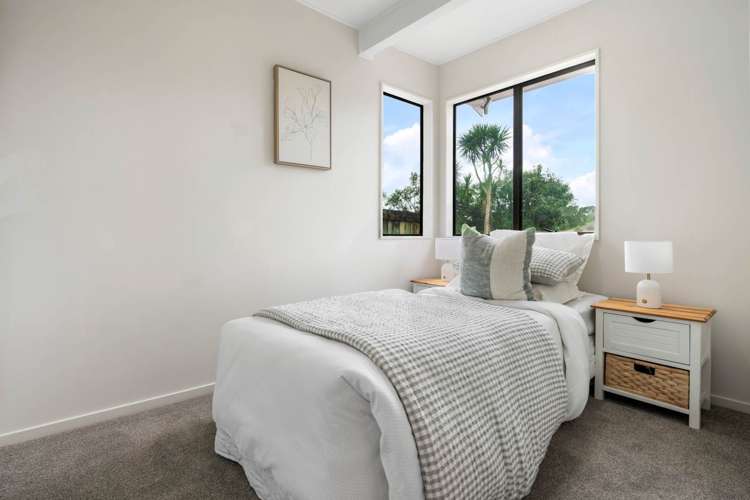 4 Seaford Place Murrays Bay_17