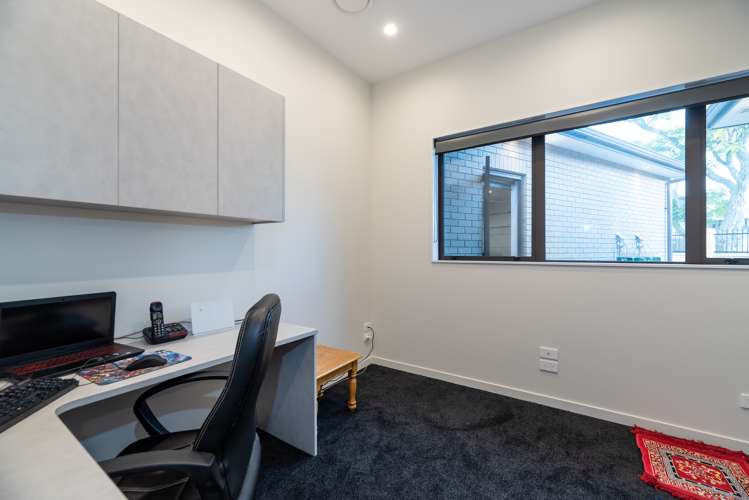 1 Meredith Street Blockhouse Bay_21