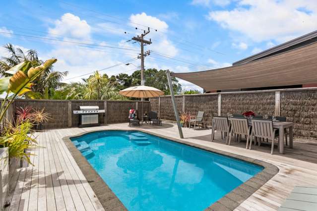 Matakana Coastal Gem – Must Be Sold!