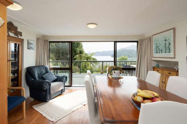 Black Point, Whatanihi. Marlborough Sounds_4