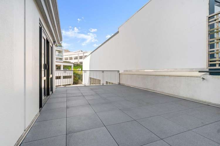 1K/118 Gladstone Road 1761_8