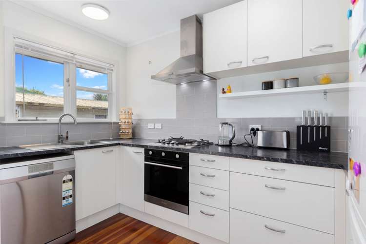 1/28 Kelvin Road Papakura_2