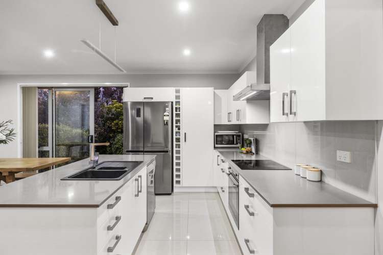 59 Benmore Crescent Pyes Pa_5