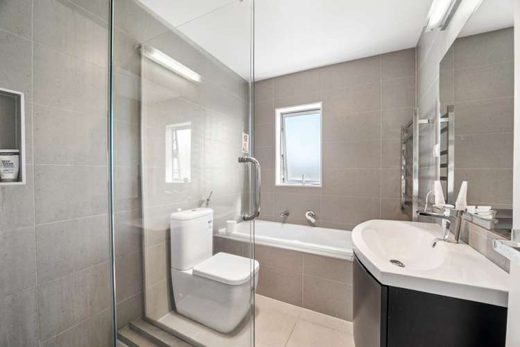 16A Keystone Avenue Three Kings_11