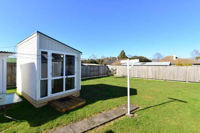 40 Montgomery Crescent Bader_3