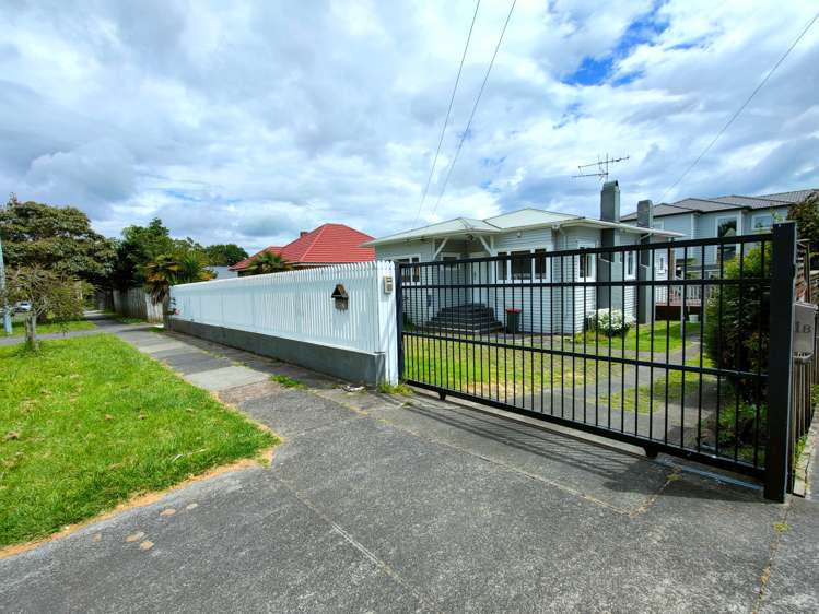 1 Invermay Avenue 罗斯基尔山奥克兰新西兰_0