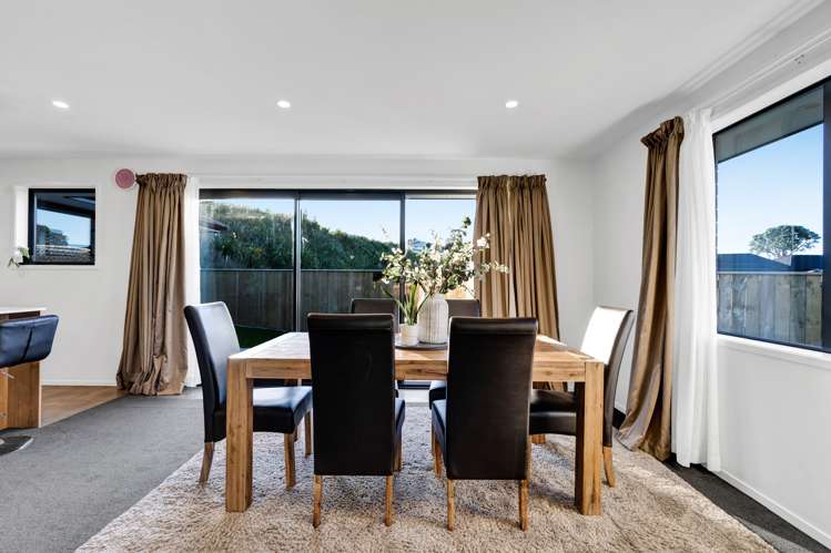 17 Atutahi Street Hurdon_11