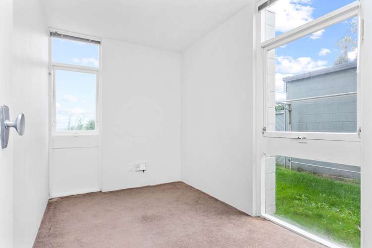 2/24A Landscape Road Mt Eden_7