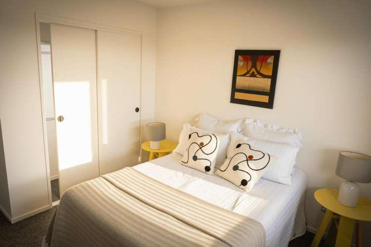 2/50 Claude Road Hillpark_5