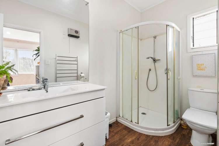 89 Pearson Road Kingseat_16