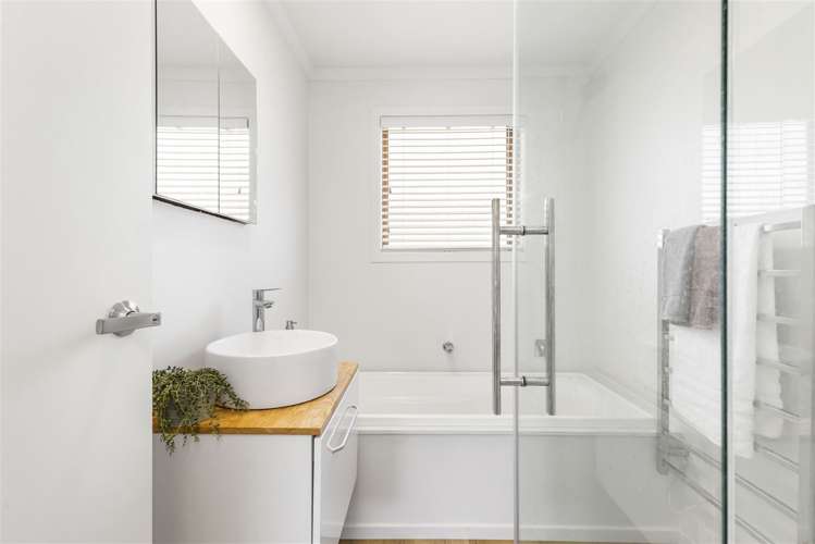 13 Paulette Place Queenwood_13