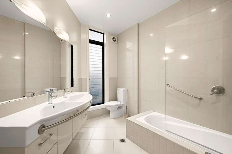 2 Comries Road Chartwell_25