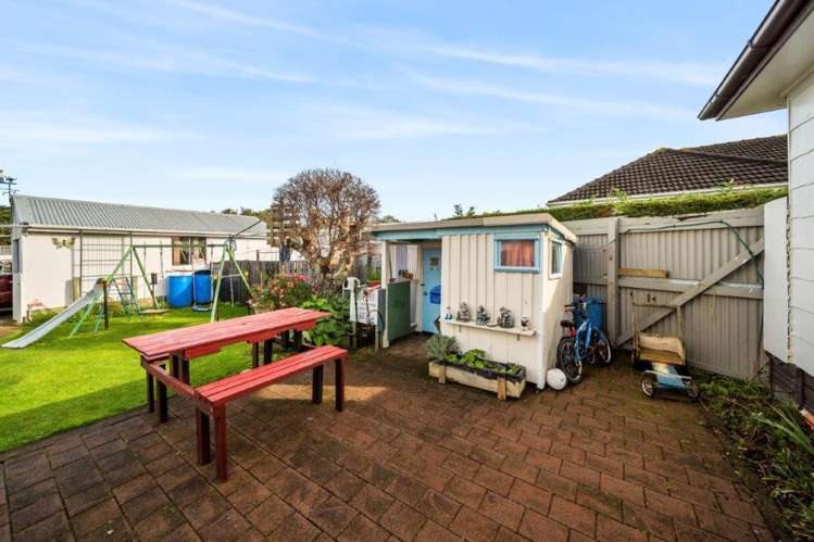 45 Reid Avenue Hawera_11