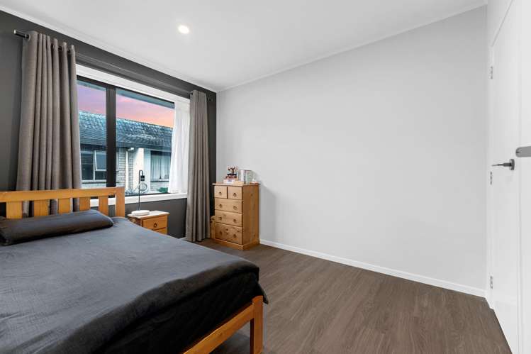 1/54 Luton Avenue Sunnyhills_13