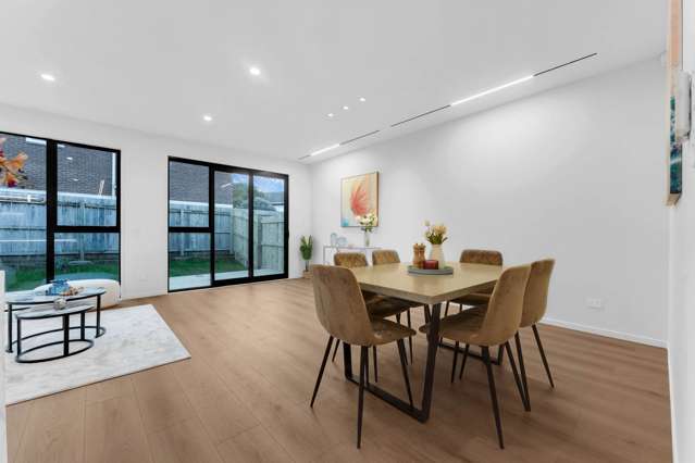 3/2 Fratley Avenue Farm Cove_3