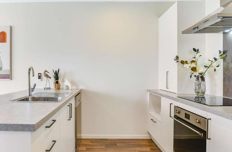 2/36 Odette Street Bader_13