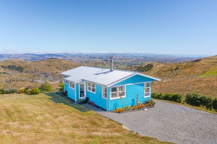 640 Old Hill Road Porangahau_0