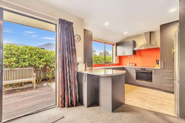 1 Longfields Road_3