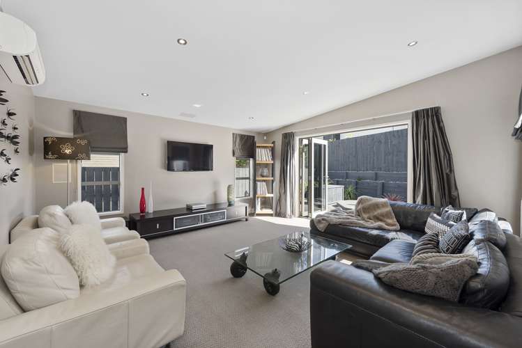 31 Heathfield Avenue Huntington_7