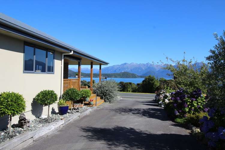 30 Cathedral Drive Manapouri_24