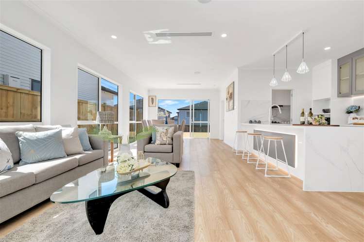 76 Ksenia Drive Flat Bush_5