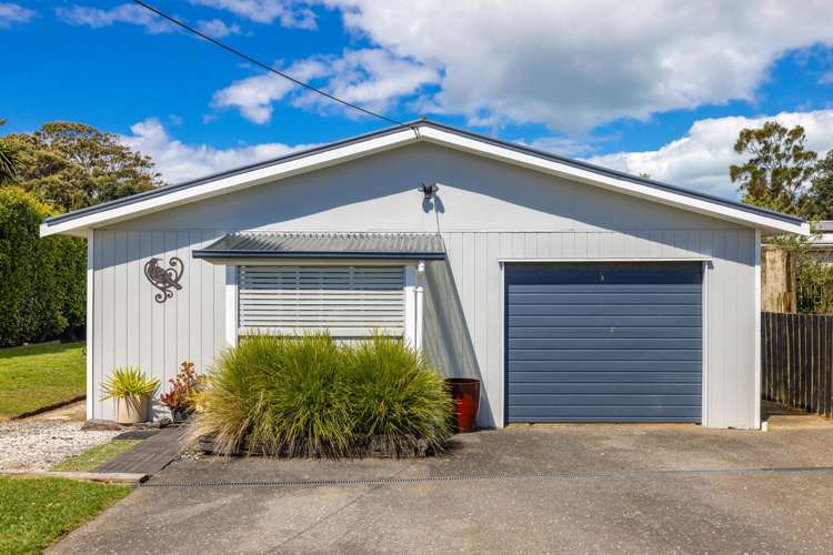 3 Blake Street Surfdale_13