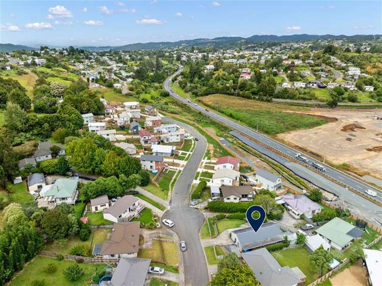 12 Pearce Drive Te Kamo_14