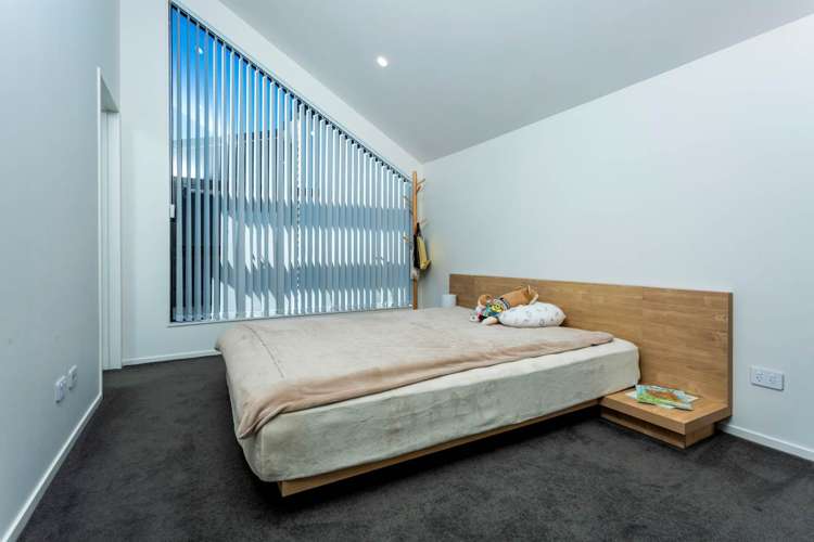 1B Lemon Grove Lane Greenhithe_11