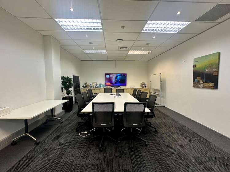 435 Khyber Pass Road Newmarket_4