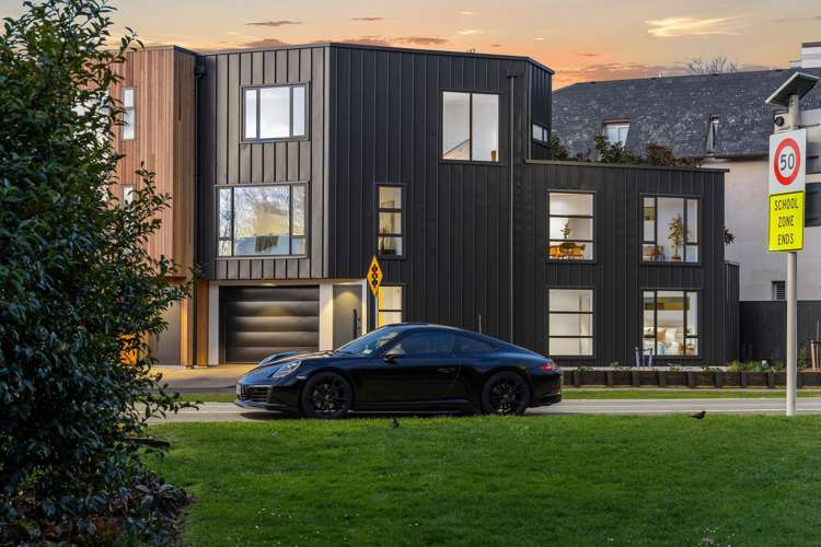 1/11 Carlton Mill Road Merivale_25