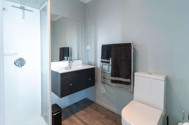 14 Farnborough Street Aranui_21