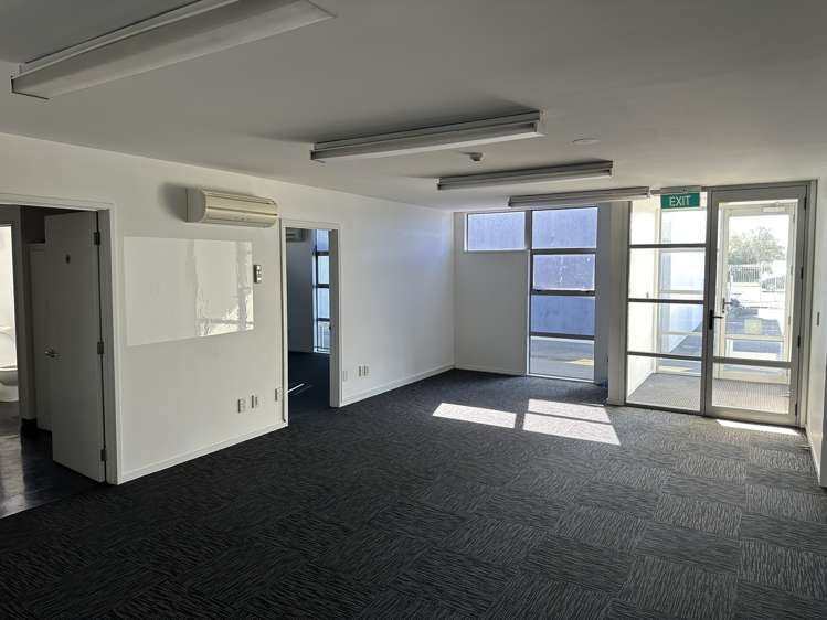 33 Portsmouth Drive South Dunedin_8