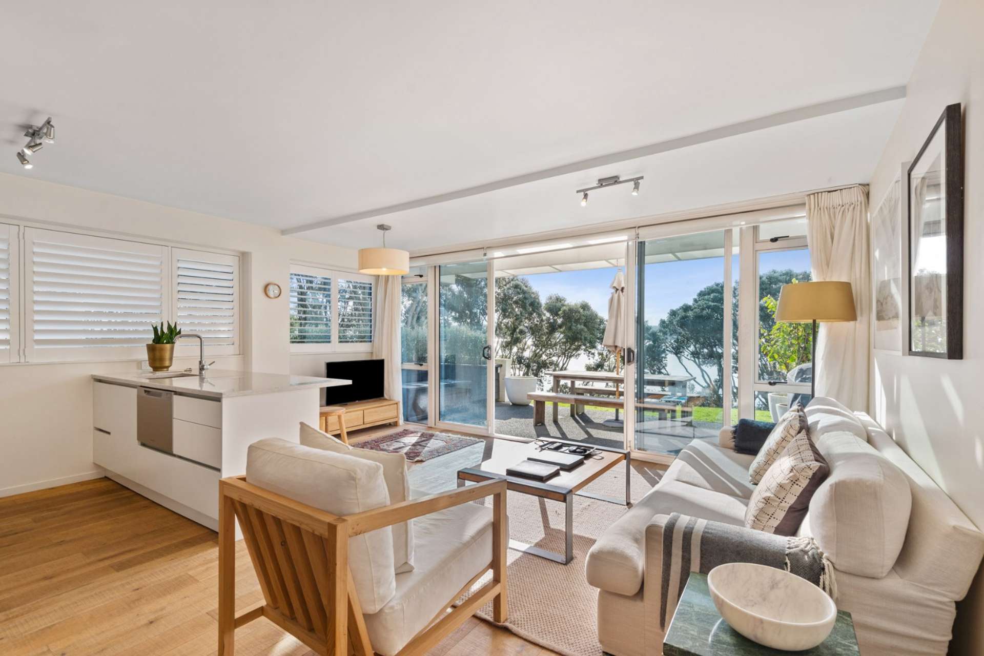 2/57 Sarsfield Street Herne Bay_0