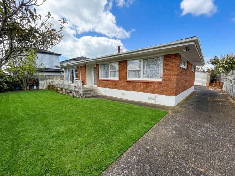 86 Botany Road Botany Downs_0