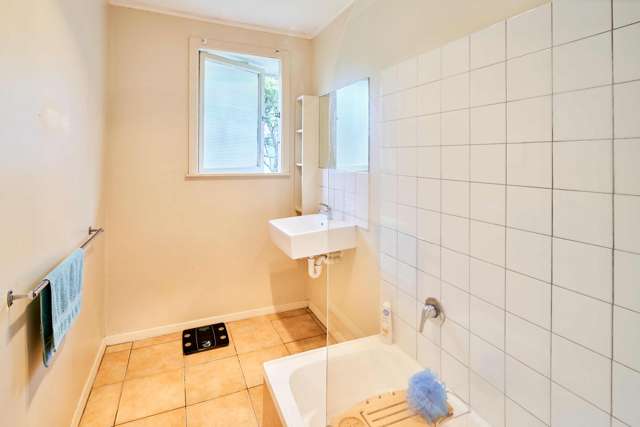 15 Kalingo Street Waitangirua_2